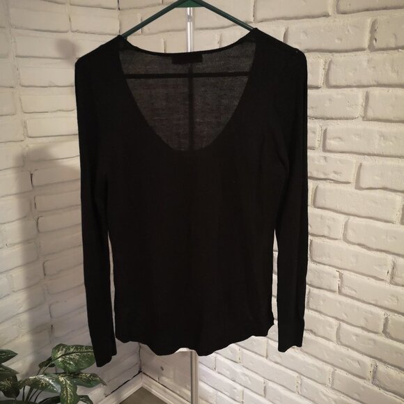 Reitmans Ladies Black & White Lightweight Fooler Sweater - Picture 2 of 8